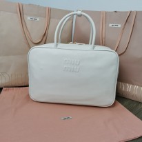 미우미우 5BB117 서류가방