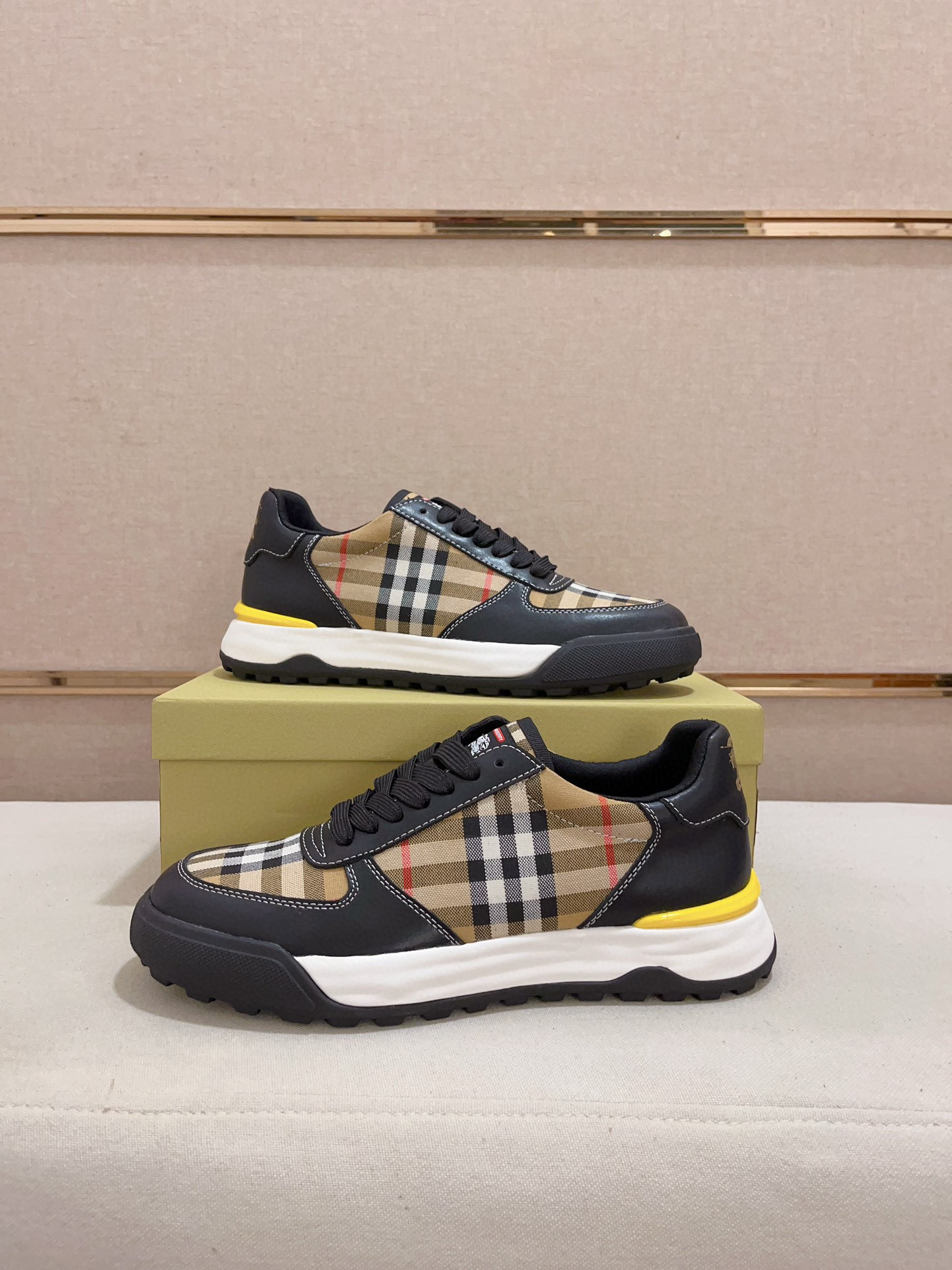 버버리 남자 스니커즈 신발 운동화