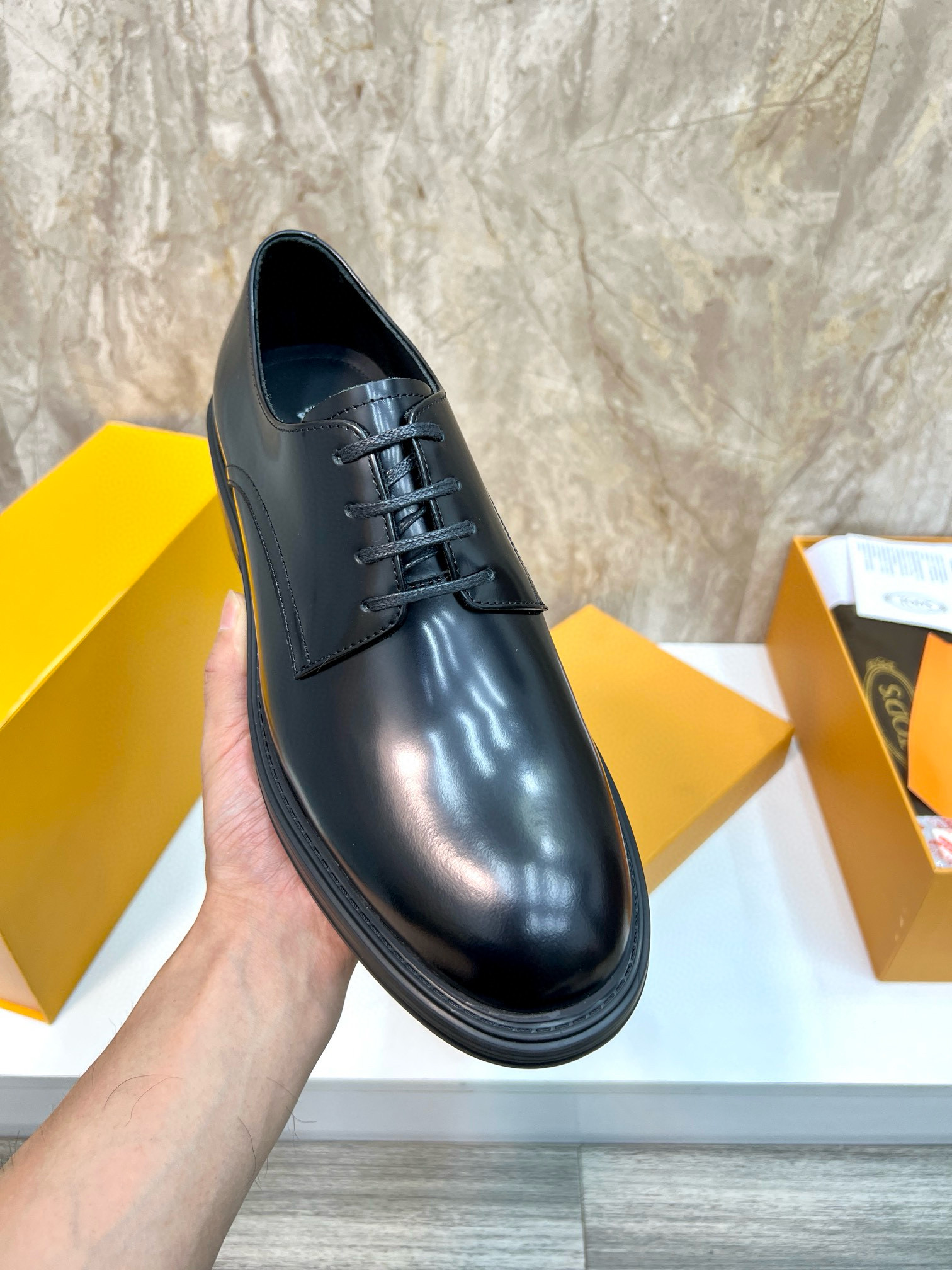 토즈 남자 구두