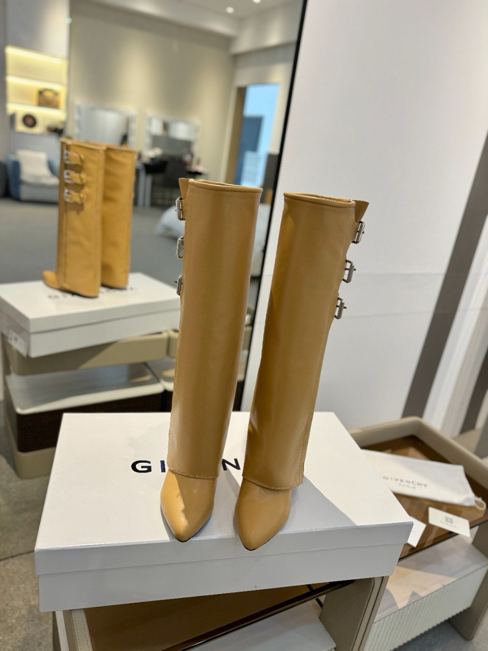 지방시 여자 부츠 힐8.5cm