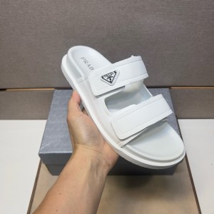 프라다 남자 슬리퍼