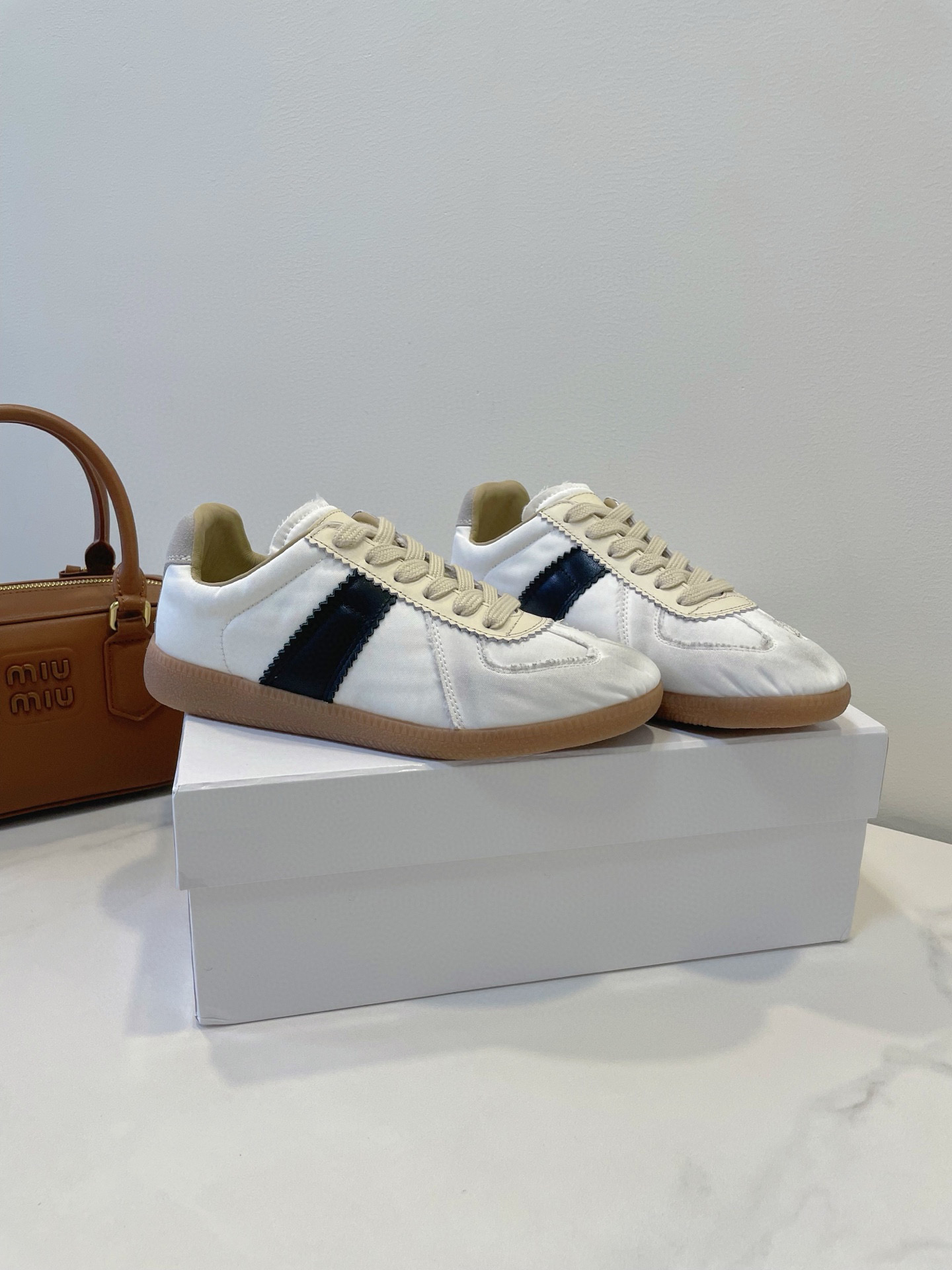 메종 마르지엘라 남여공용 신발 운동화