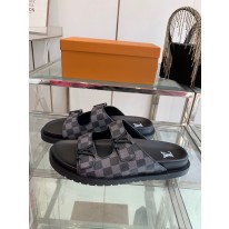 루이비통 남여 공용 슬리퍼