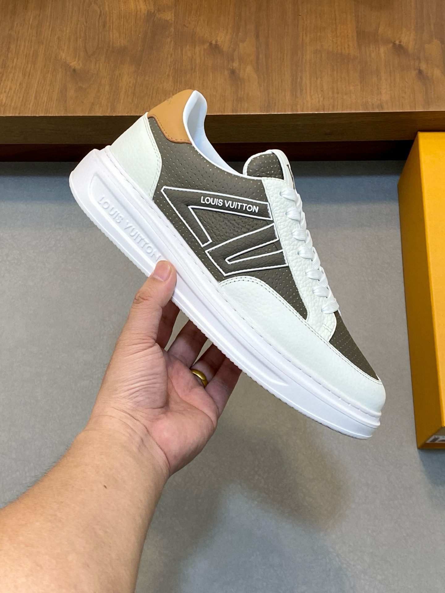 루이비통 남자 신발 운동화 스니커즈