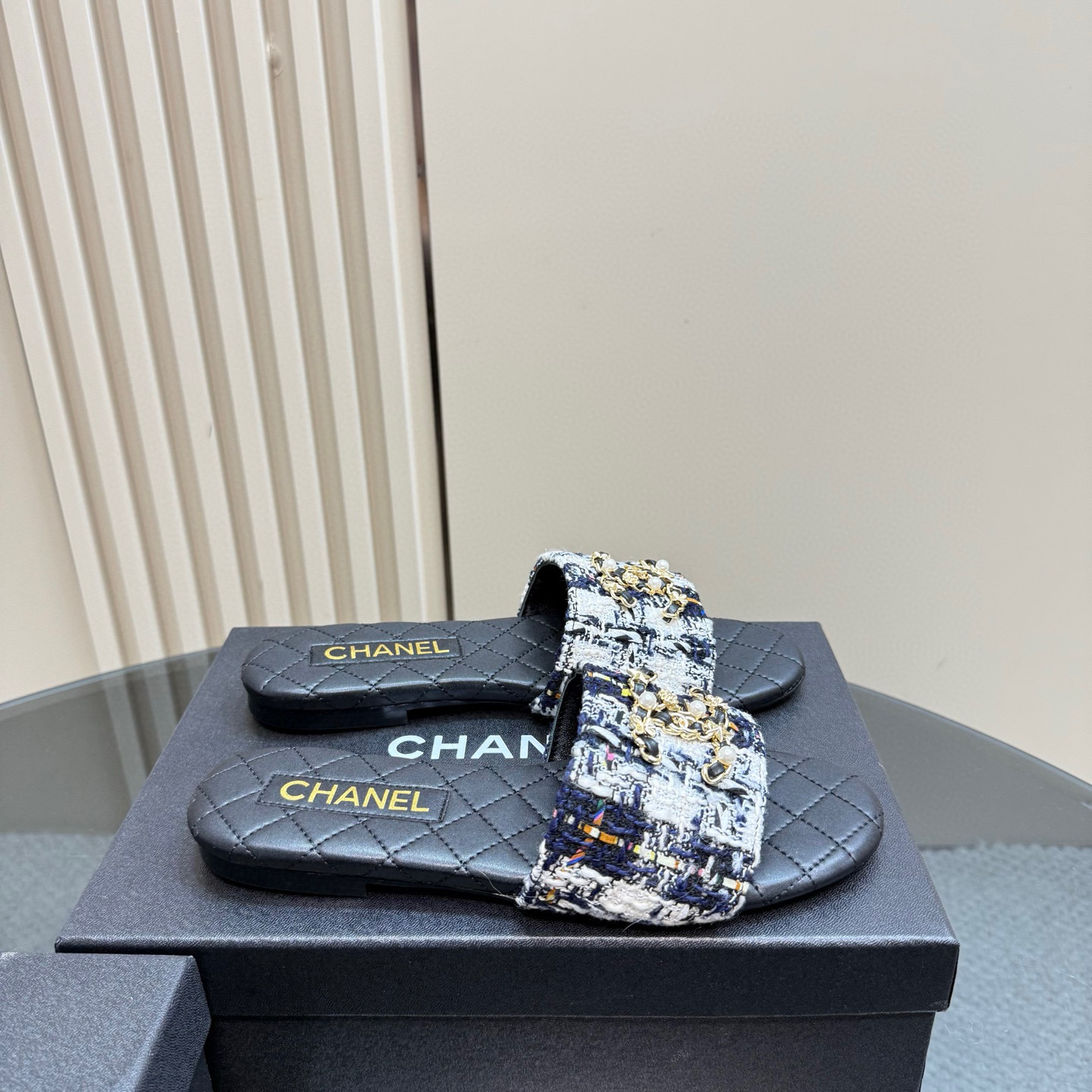 샤넬 여자 슬리퍼