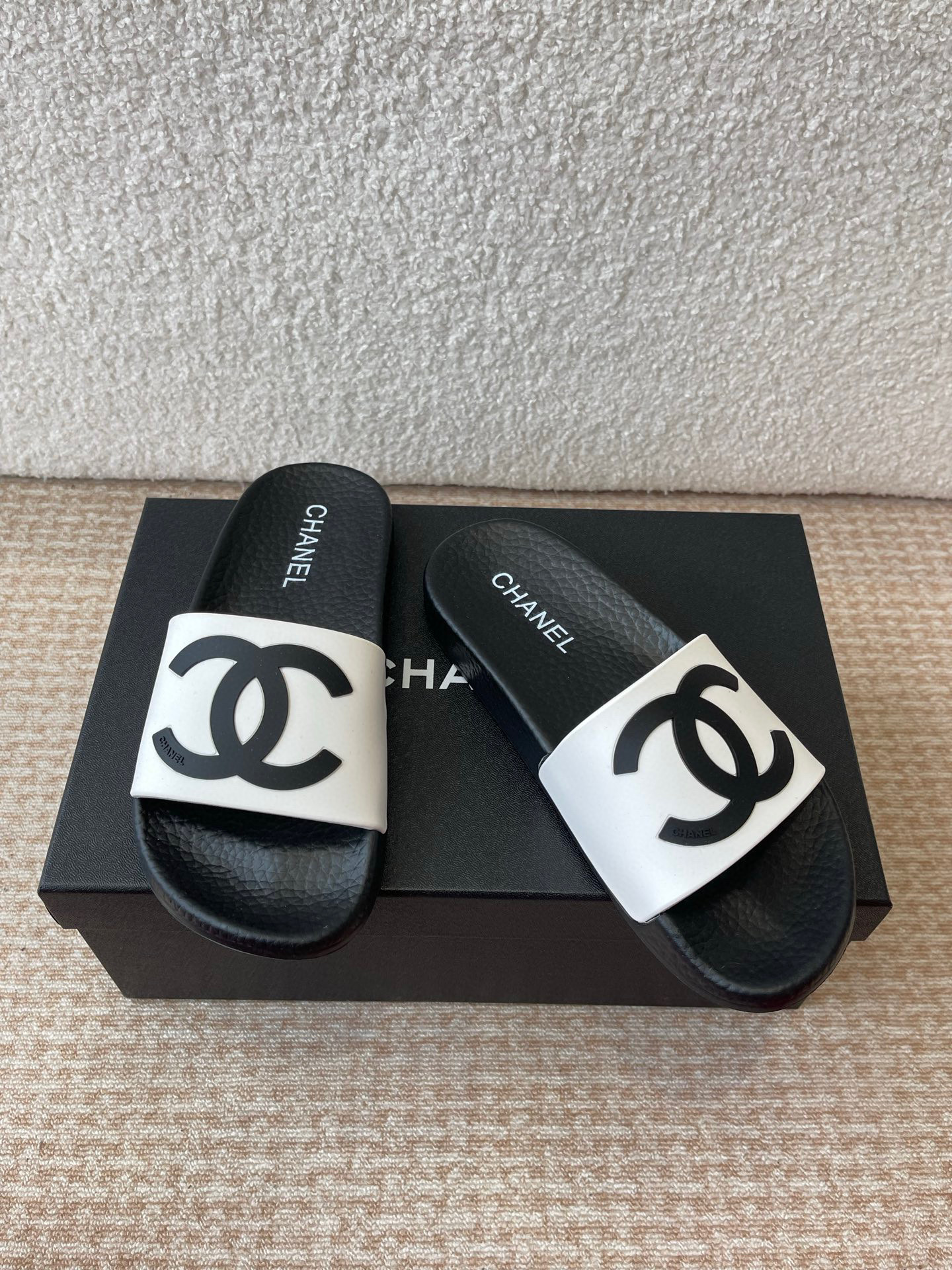 샤넬 여자 슬리퍼