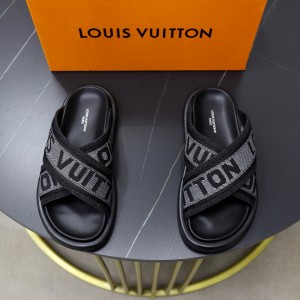 루이비통 남녀공용 슬리퍼