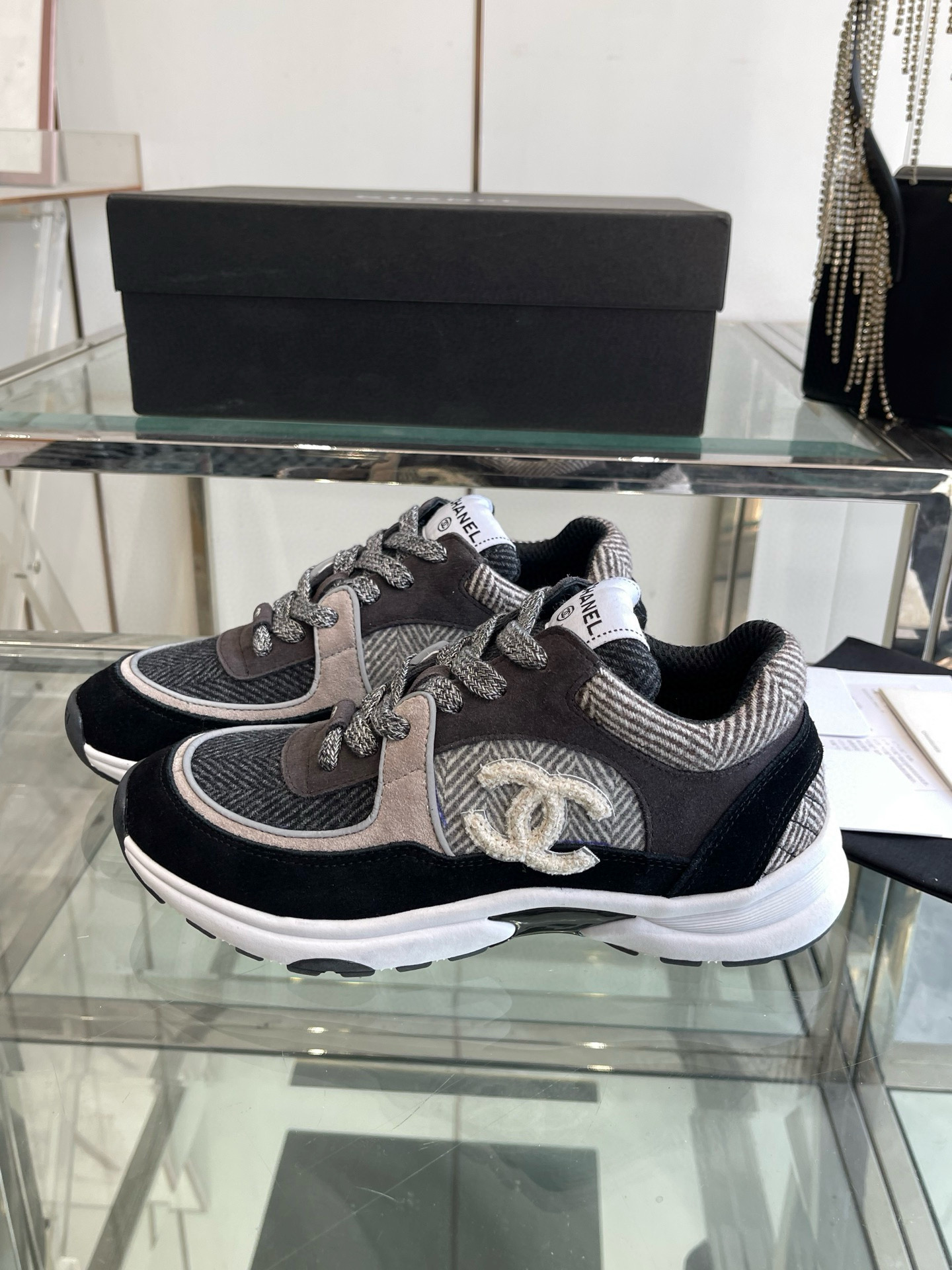 샤넬 남녀공용 신발 운동화 스니커즈
