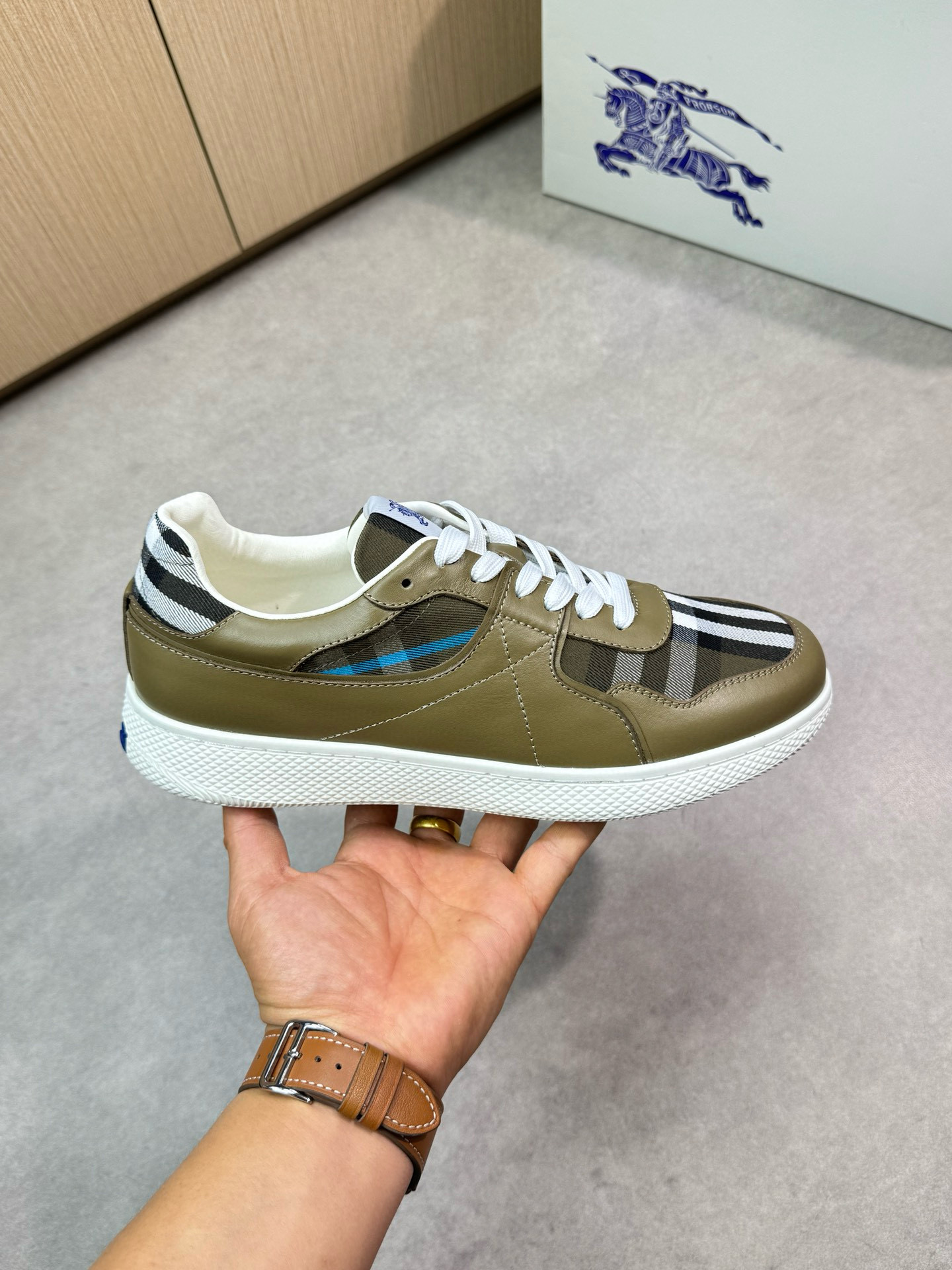 버버리 남자 신발 운동화 스니커즈