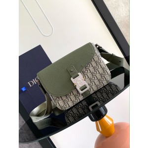 디올 남자가방