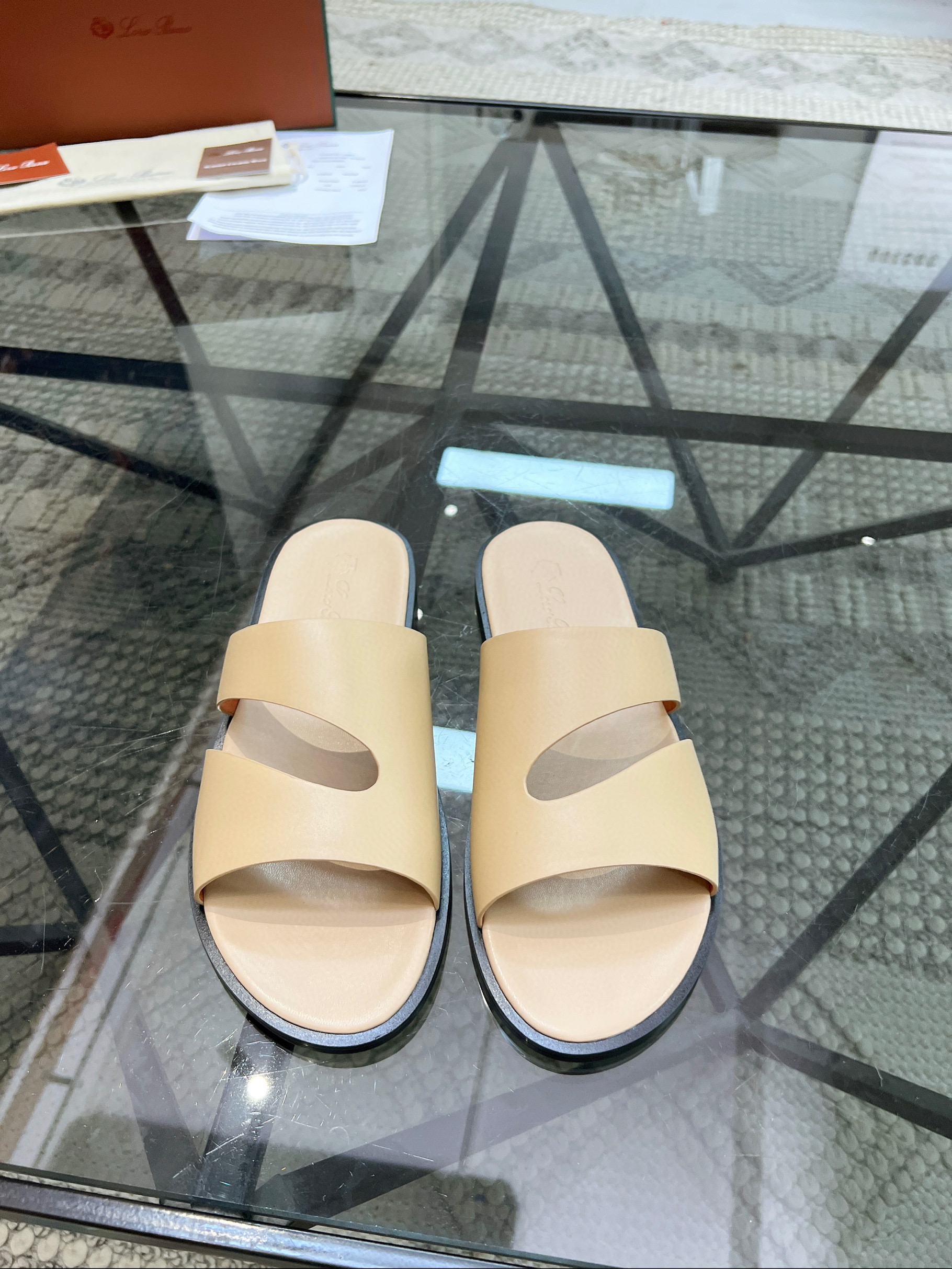 로로피아나 남자 슬리퍼