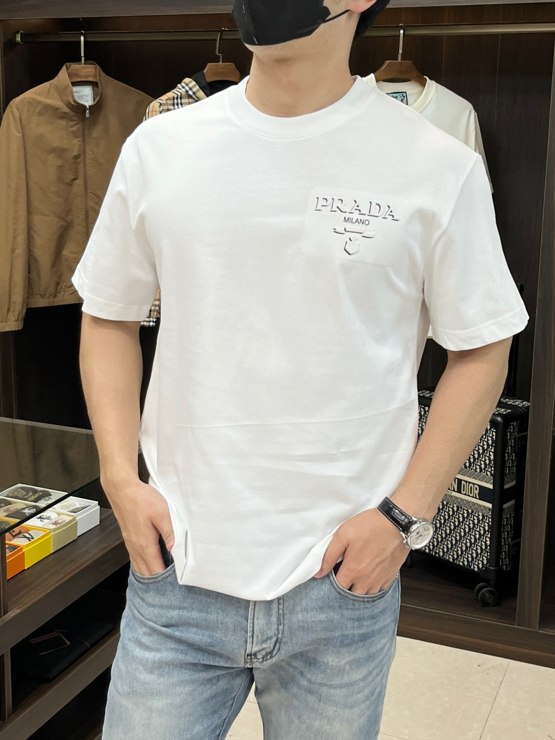 프라다 남자 반팔티