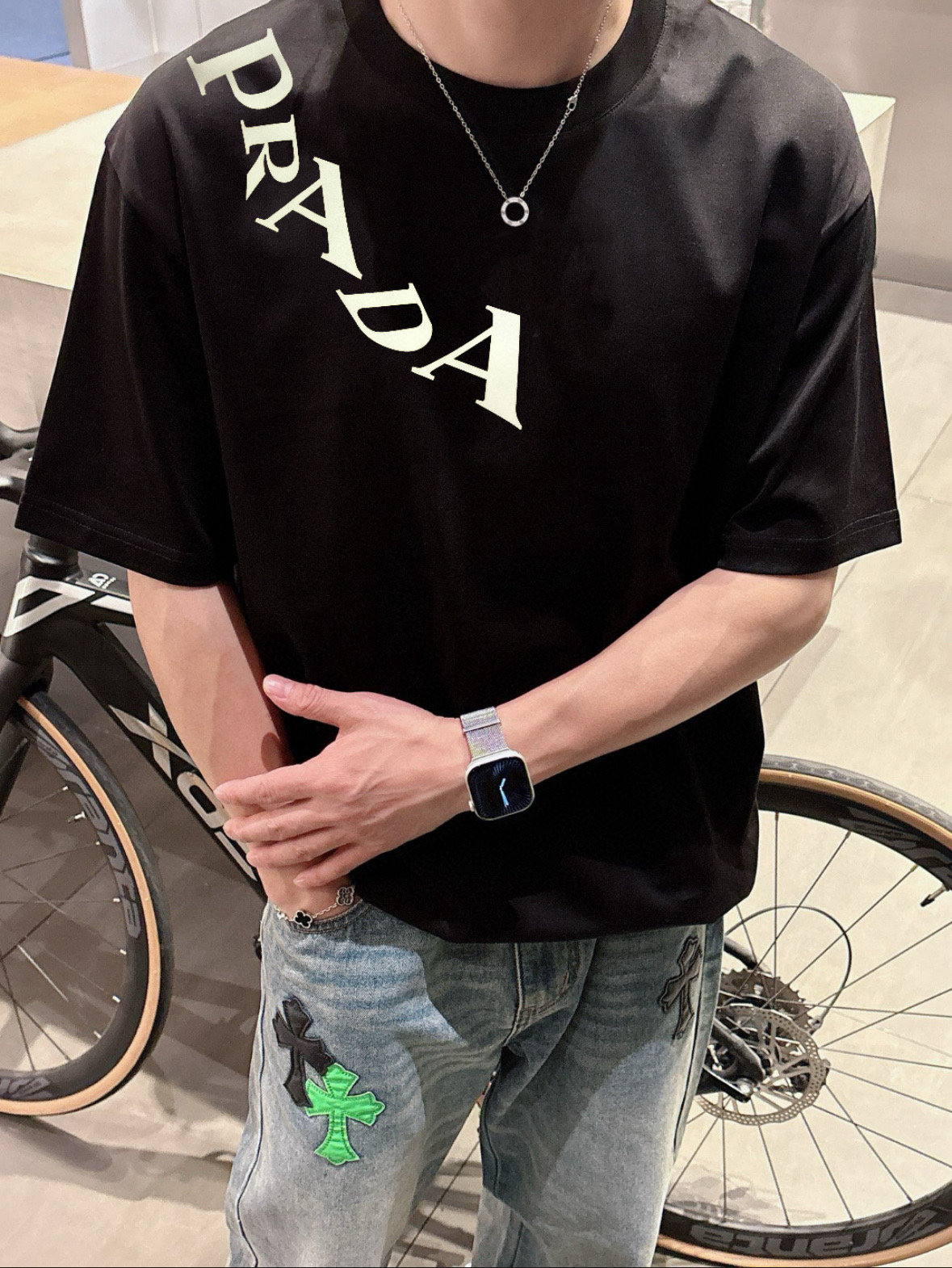 프라다 남자 반팔티