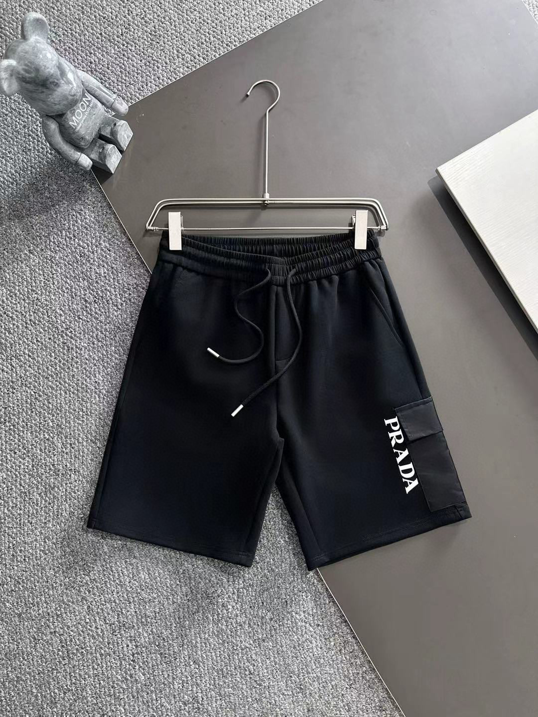 프라다 남자 반바지