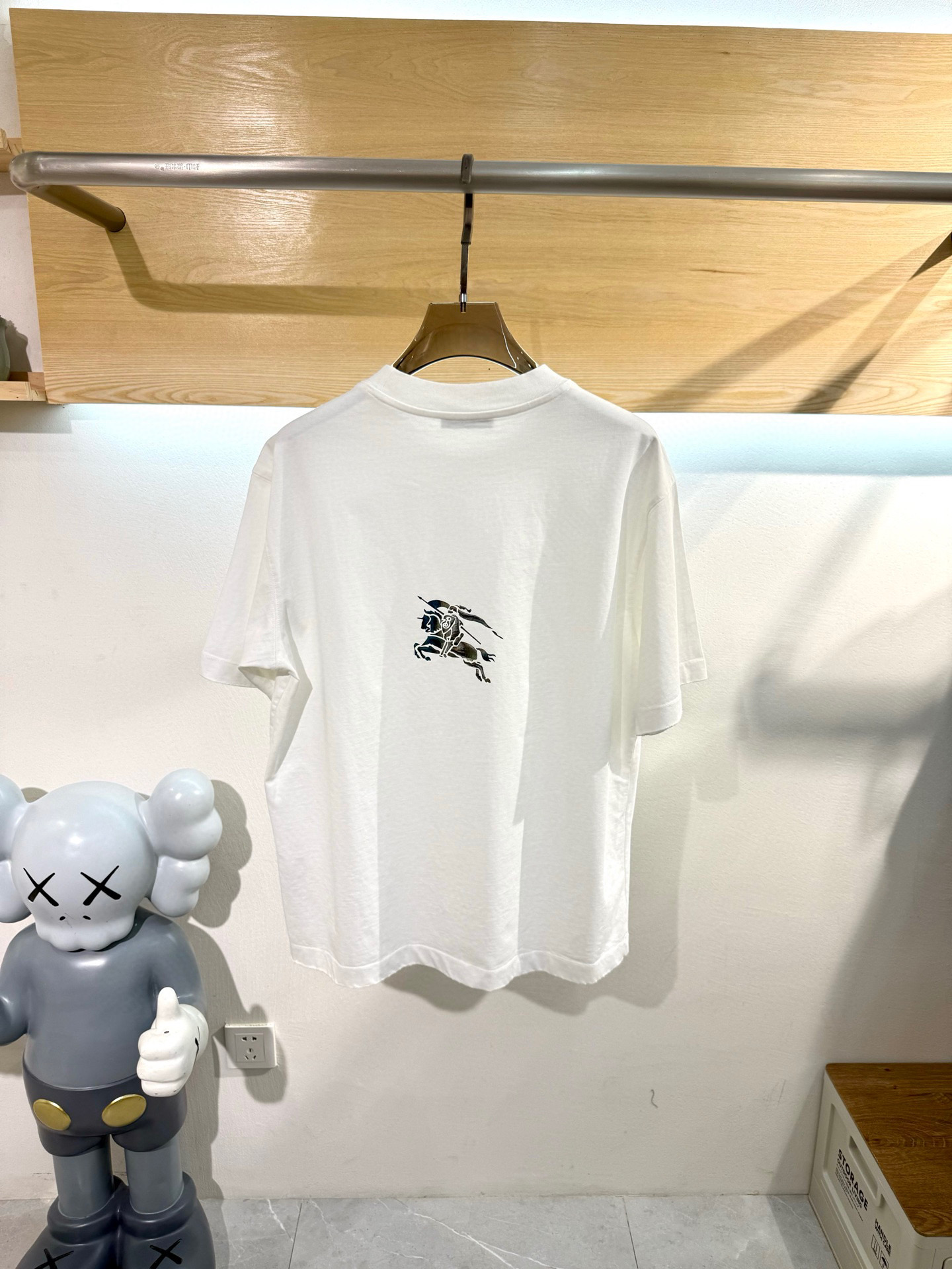 버버리 남자 반팔티
