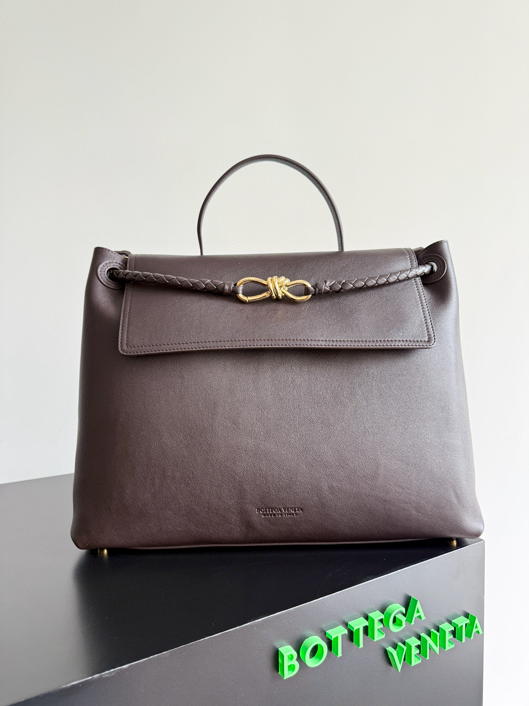 보테가베네타 826195 남자가방