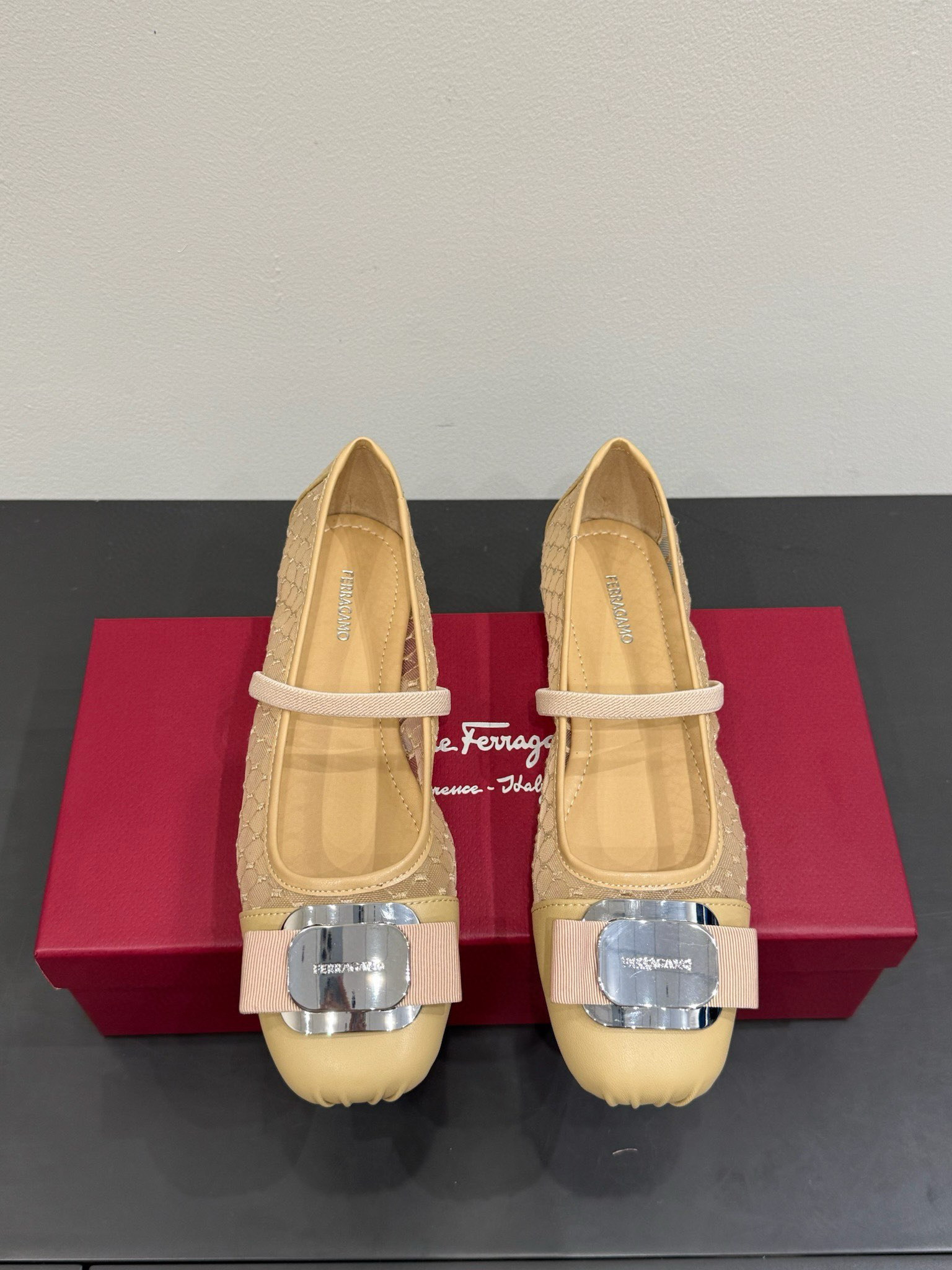 페라가모 여자 신발 구두