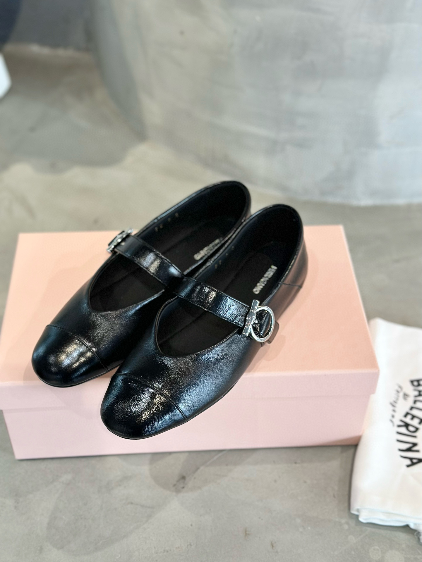 페라가모 여자 신발 구두