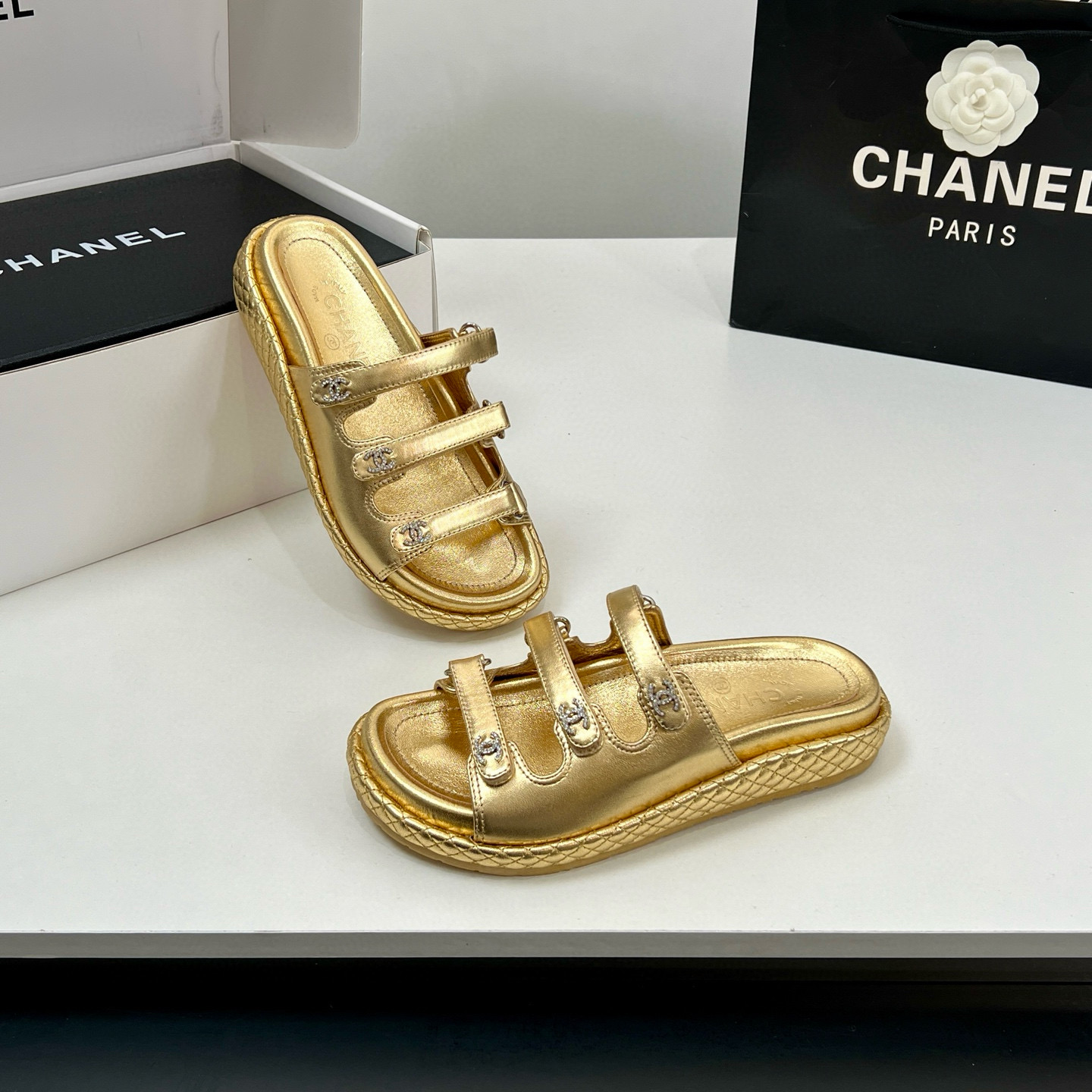 샤넬 여자 슬리퍼
