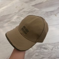 미우미우 모자