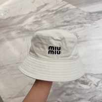 미우미우 모자