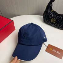 로로피아나 모자
