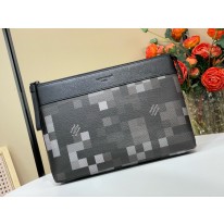 루이비통 m14926 클러치백