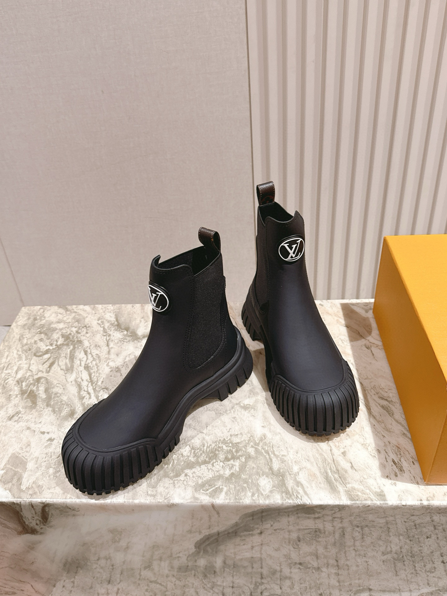 루이비통 5CM 여자 부츠