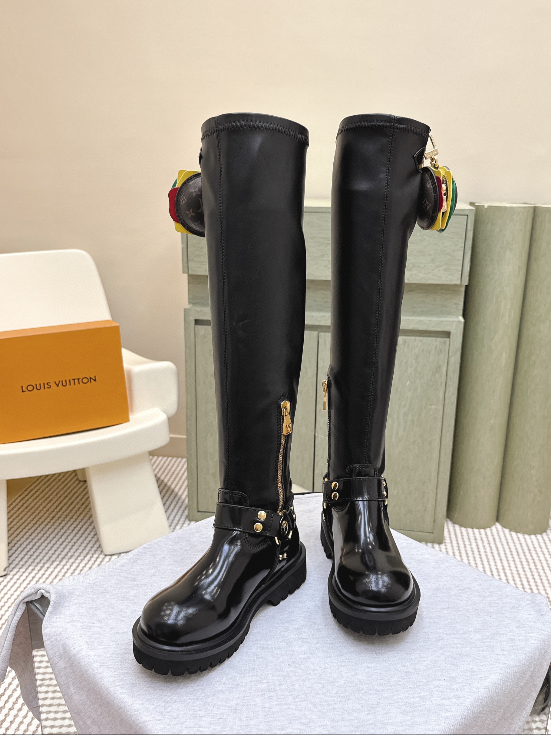 루이비통 4CM 여자 부츠