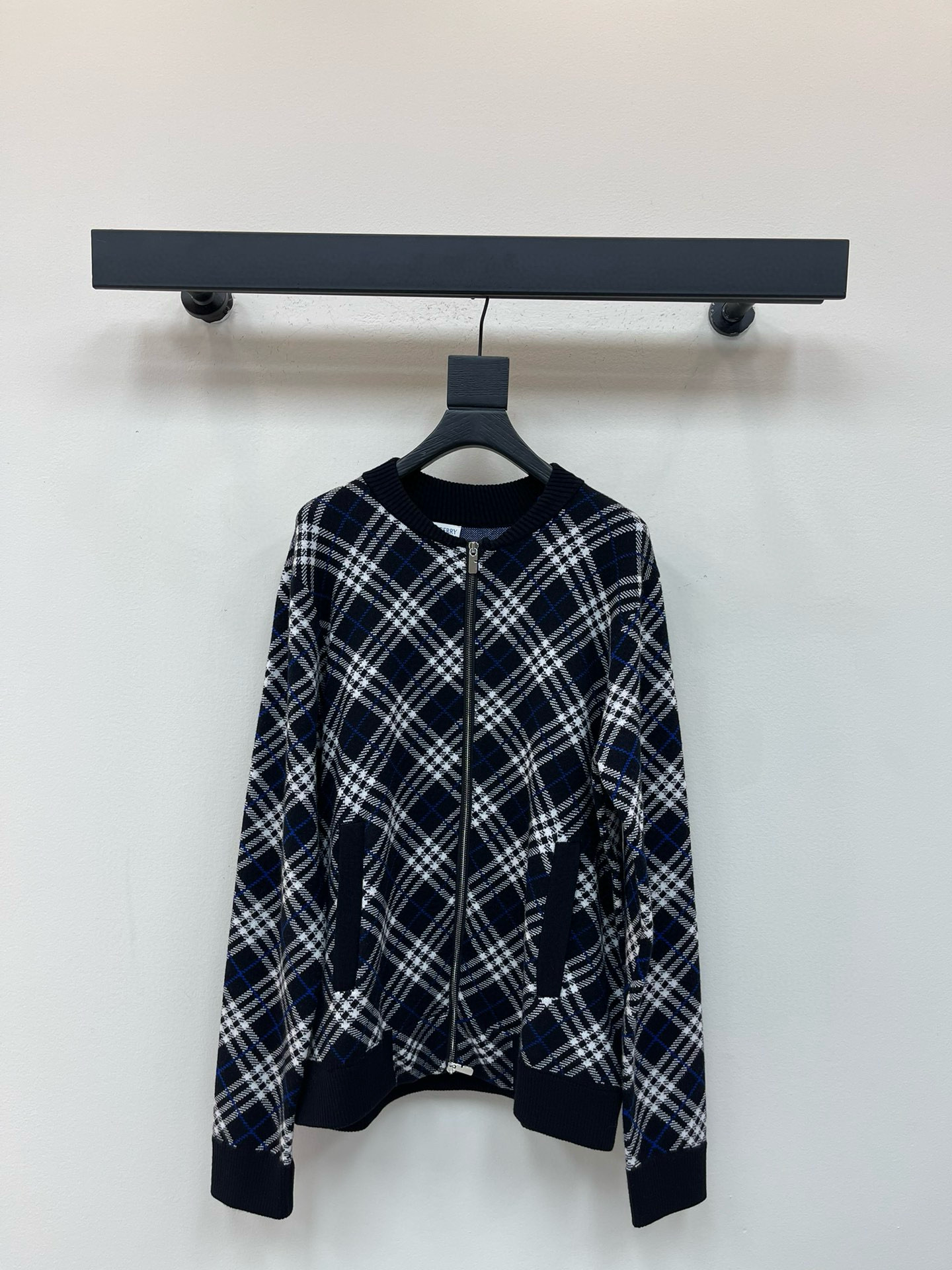 버버리 여자 가디건