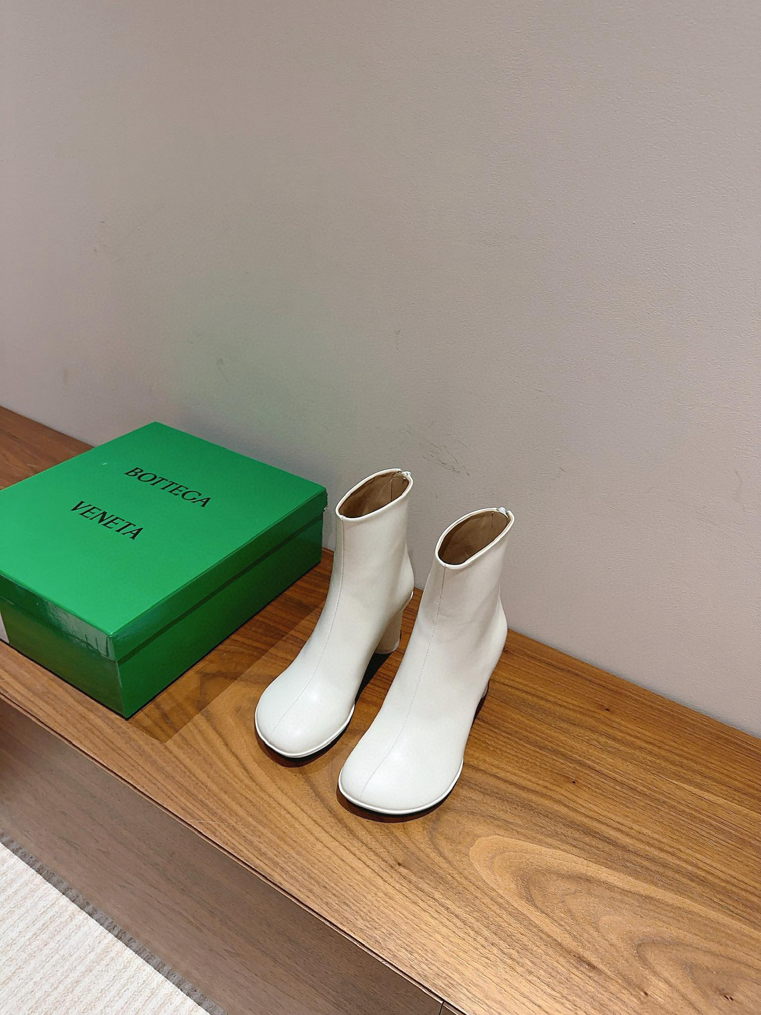 보테가베네타 8CM 여자 부츠