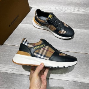 버버리 남자 스니커즈 신발 운동화