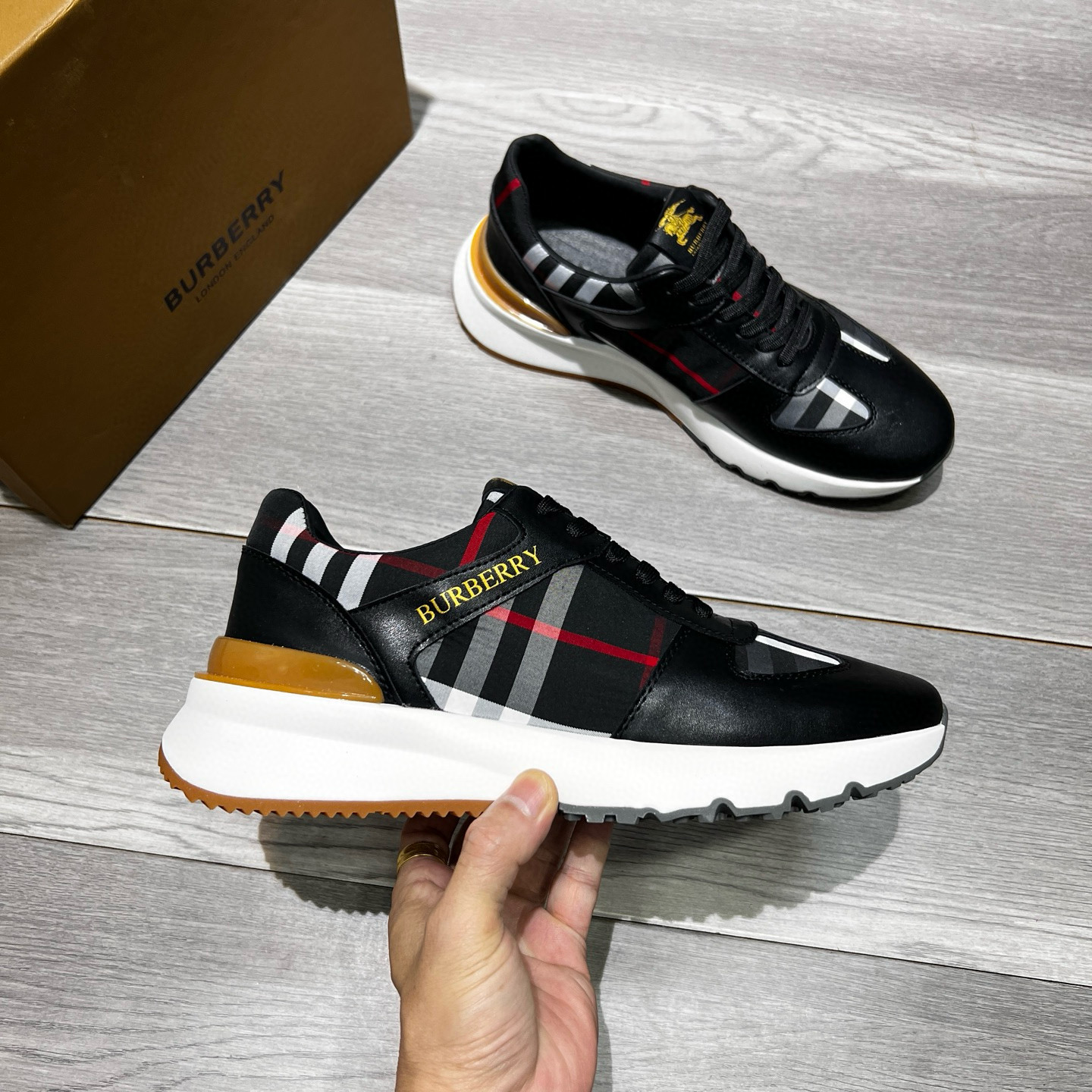 버버리 남자 스니커즈 신발 운동화