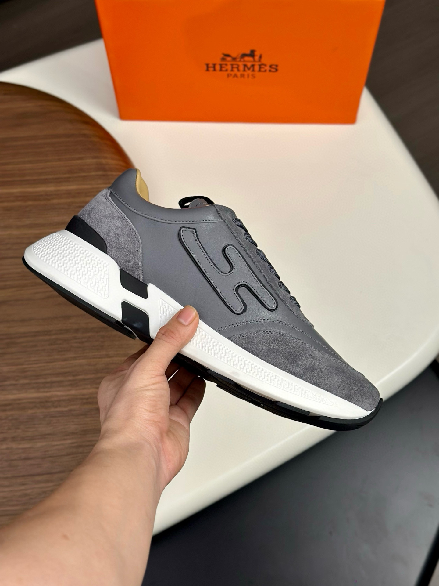 에르메스 남자 신발 운동화 스니커즈