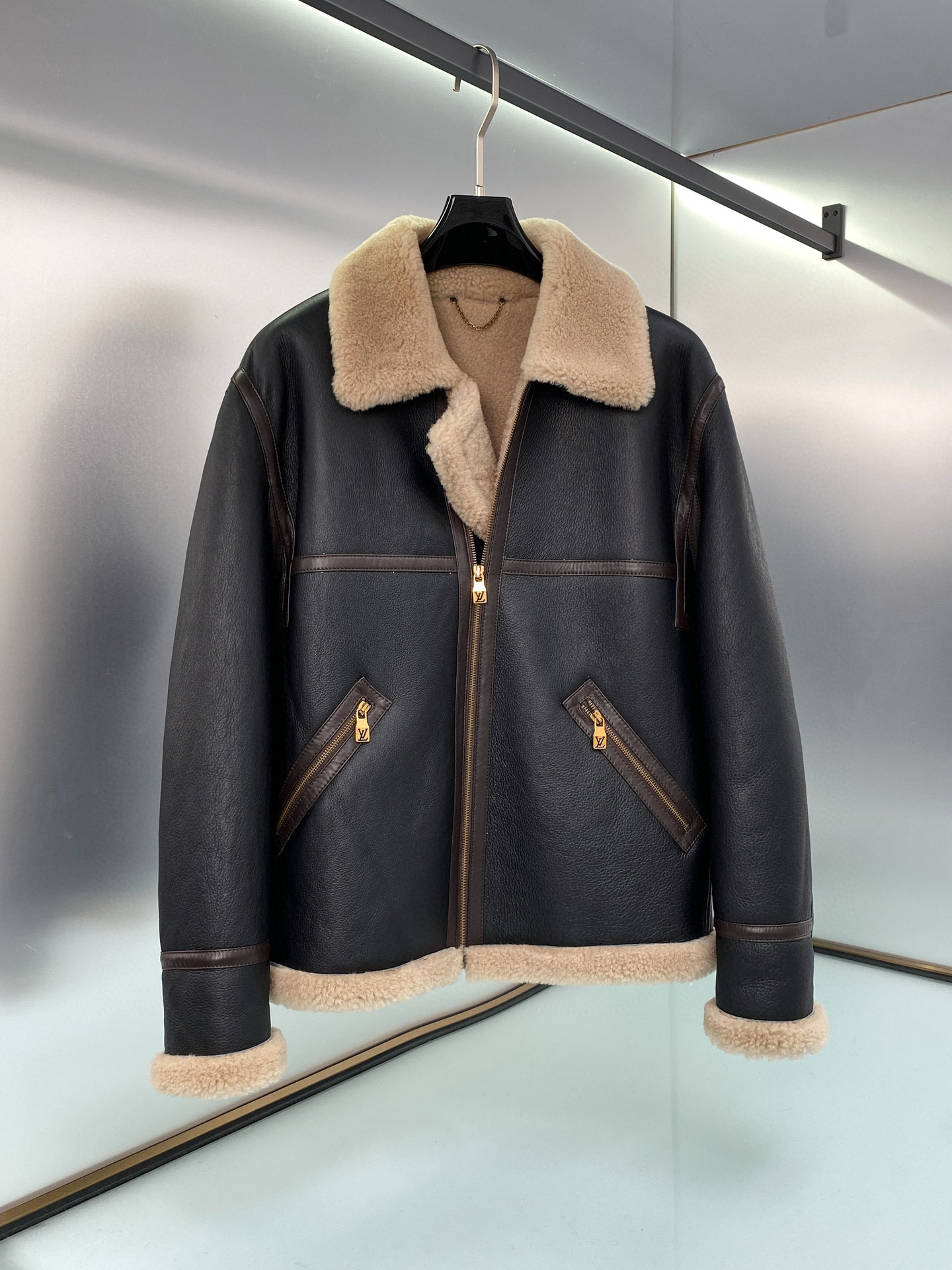 루이비통 양가죽 양모 자켓