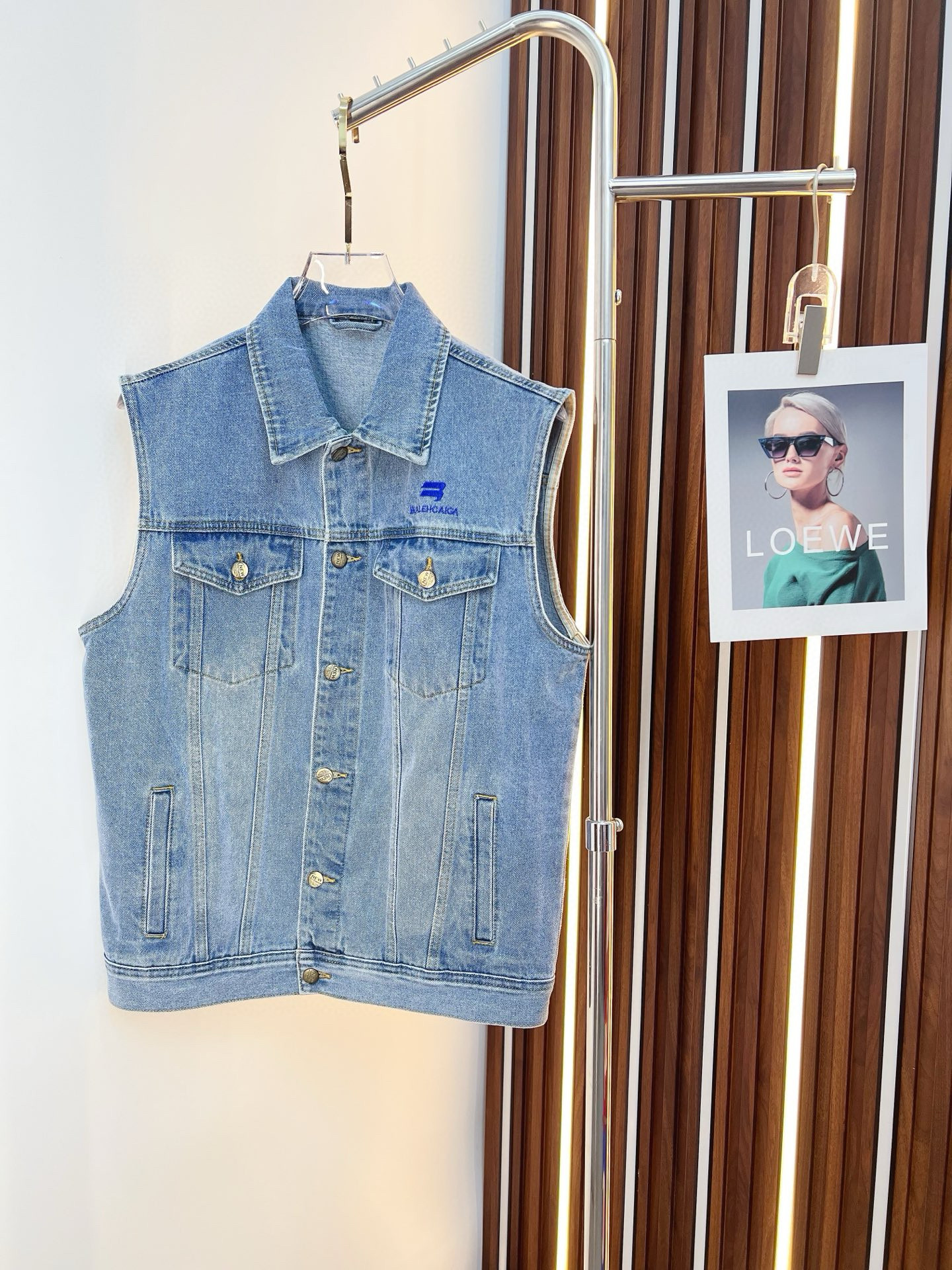 발렌시아가 남자 조끼