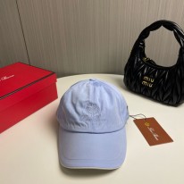 로로피아나 모자