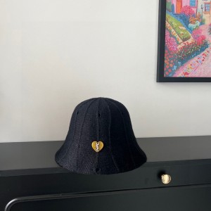 생로랑 겨울 모자