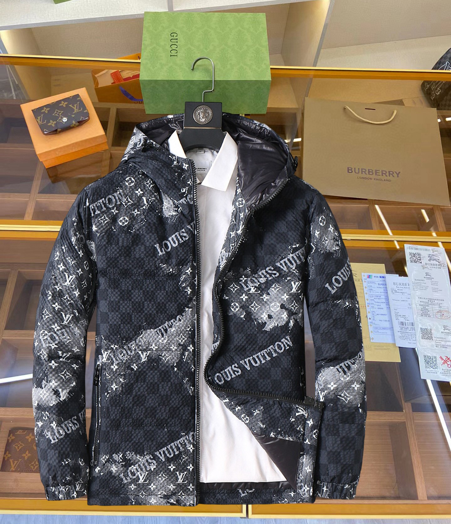 루이비통 남자 패딩