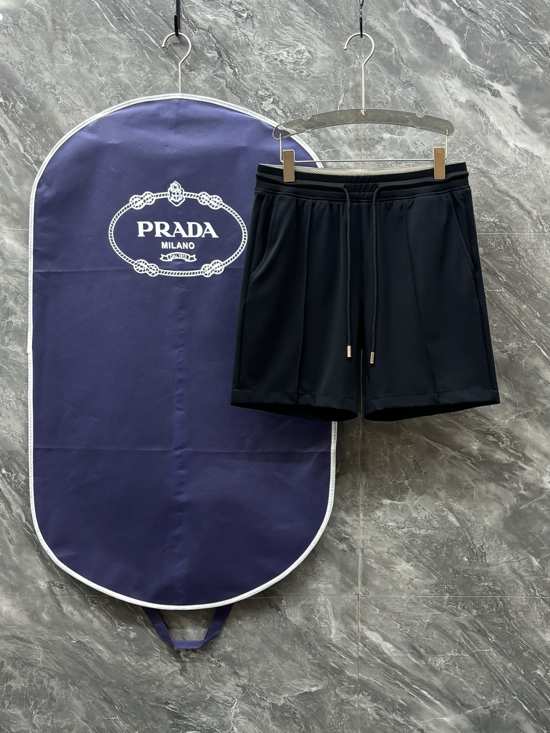 프라다 남자 반바지